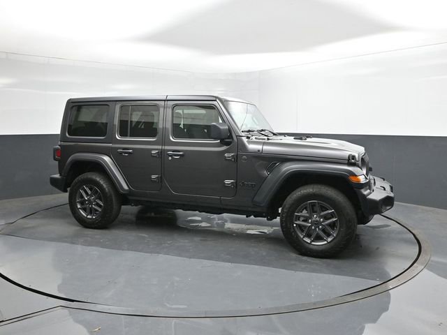 Used 2025 Jeep Wrangler Sport S image 11