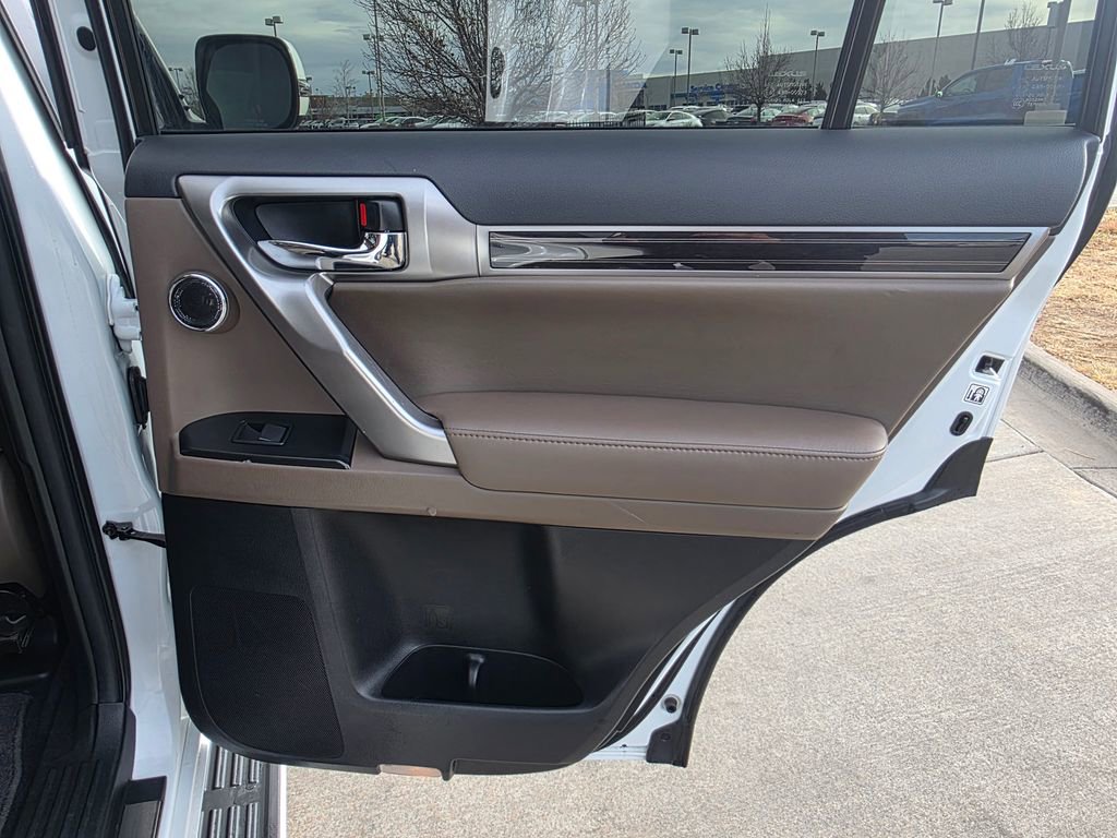 Used 2022 Lexus GX 460 Luxury image 27