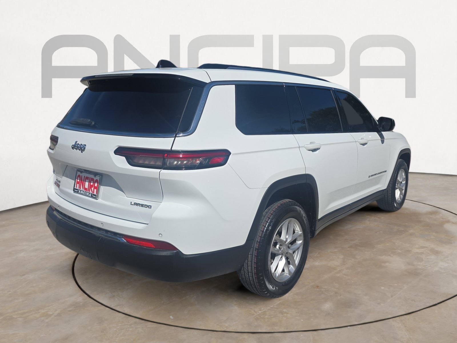 Used 2023 Jeep Grand Cherokee L Laredo AWD/4WD image 10