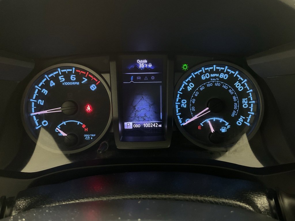 Used 2020 Toyota Tacoma TRD Off-Road image 22