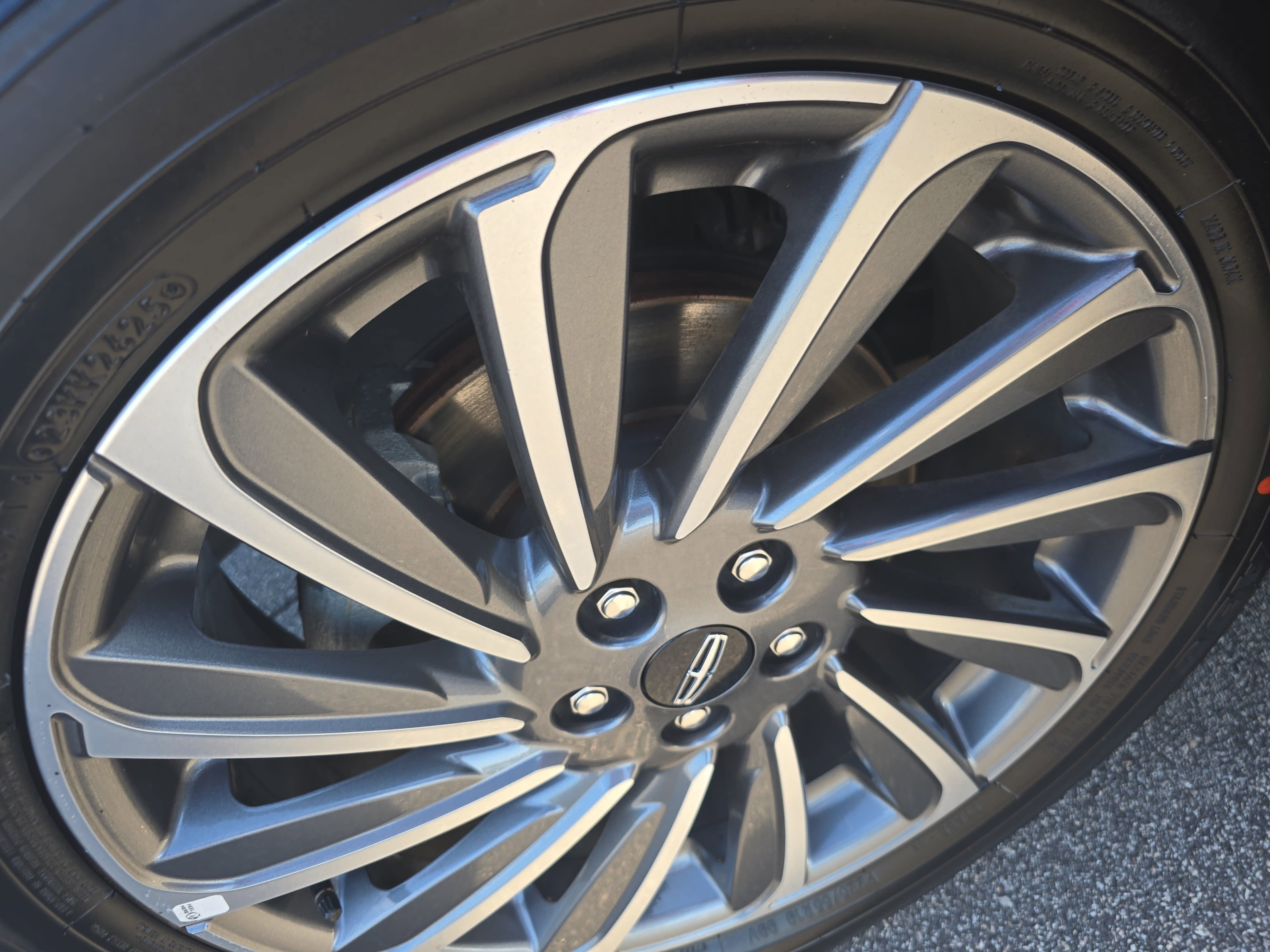 Certified 2024 Lincoln Corsair Reserve w/ Equipment Group 201A image 32