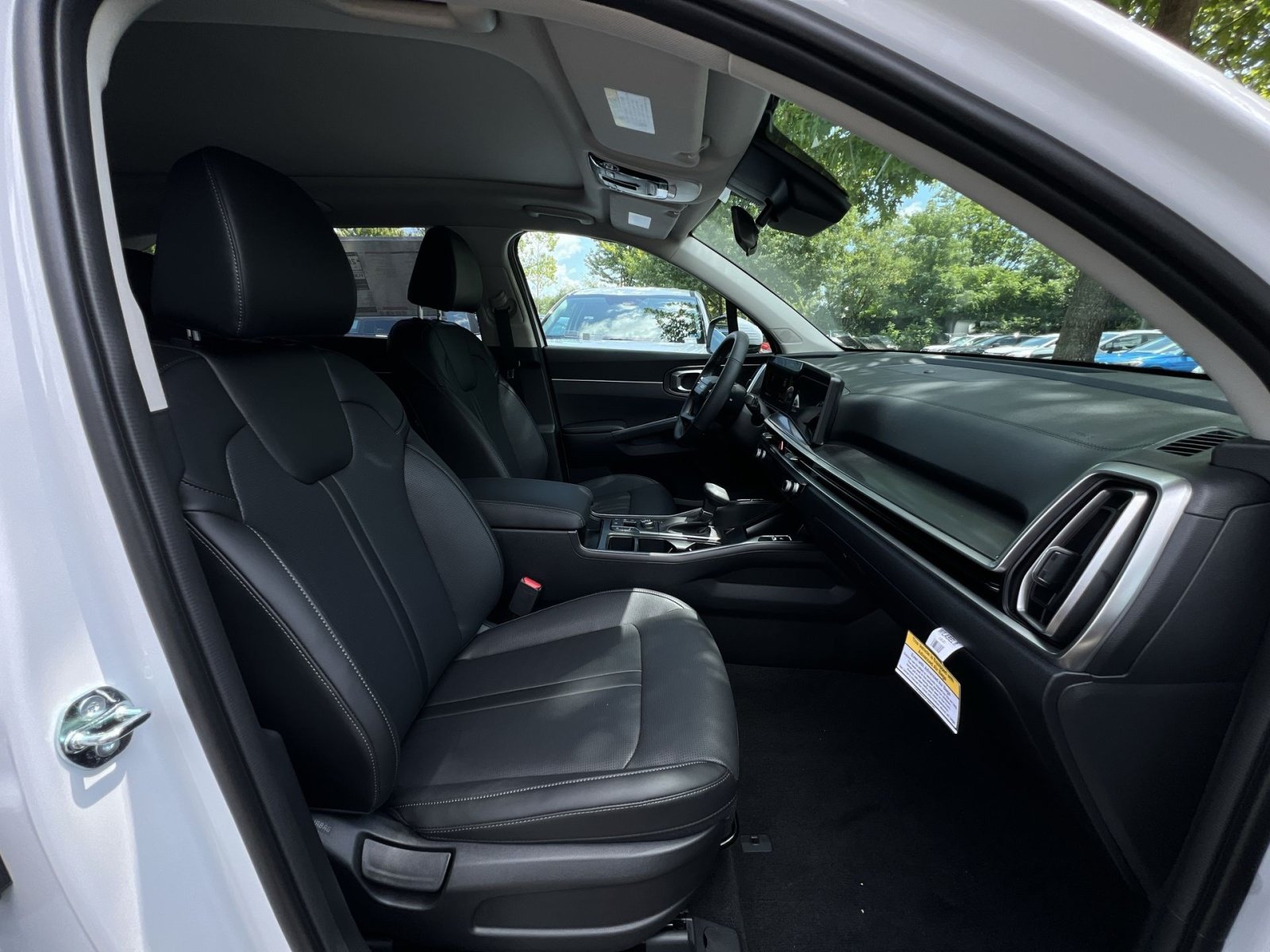 New 2026 Kia Sorento S w/ S Panoramic Sunroof Package FWD image 32