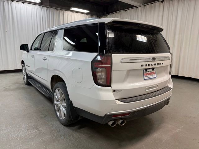 Used 2023 Chevrolet Suburban High Country AWD/4WD image 5