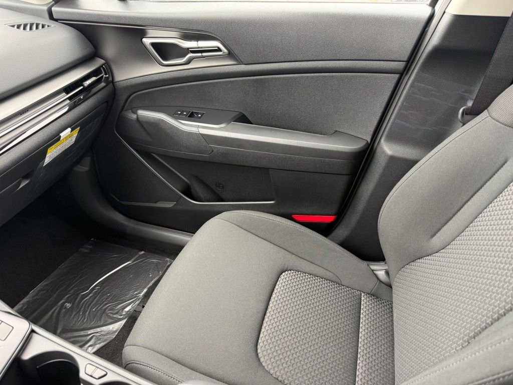 New 2026 Kia Sportage S image 17