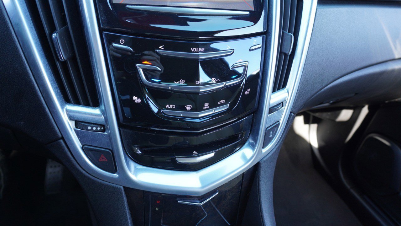 Used 2015 Cadillac SRX Luxury w/ Driver Awareness Package image 17