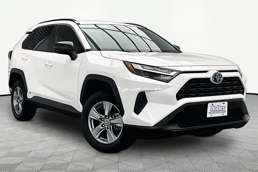 Used 2023 Toyota RAV4 LE AWD/4WD image 12