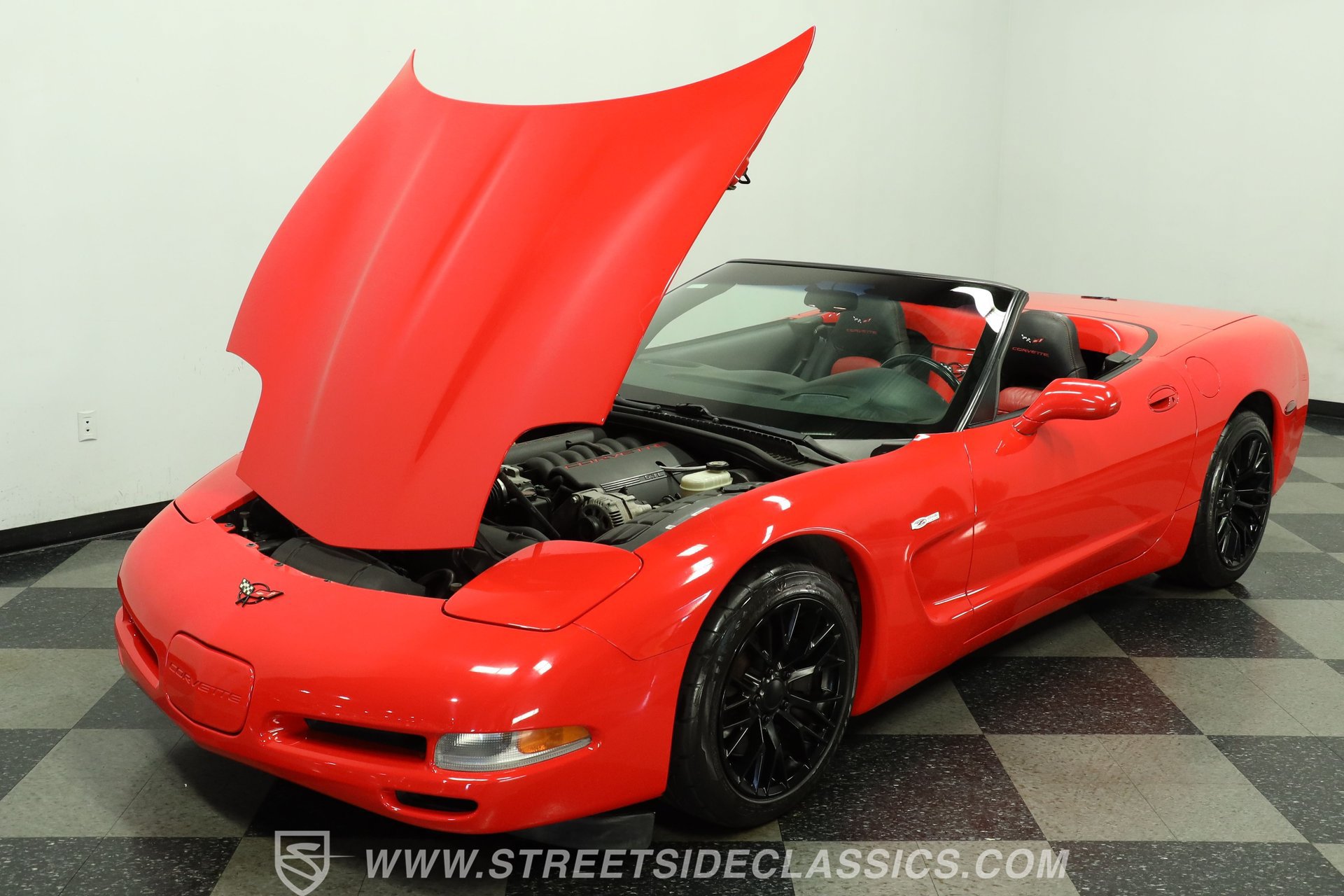 Used 1999 Chevrolet Corvette Coupe w/ Memory Pkg RWD image 30