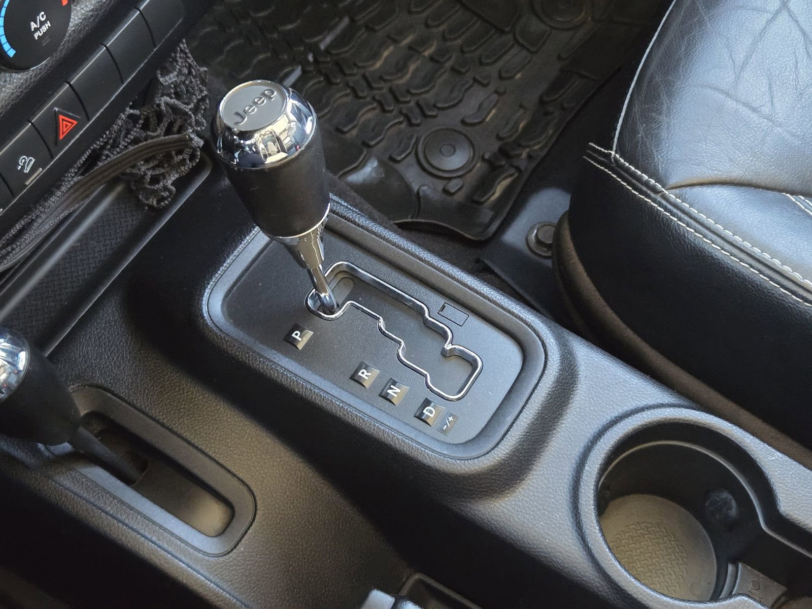 Used 2015 Jeep Wrangler Unlimited Sport image 22