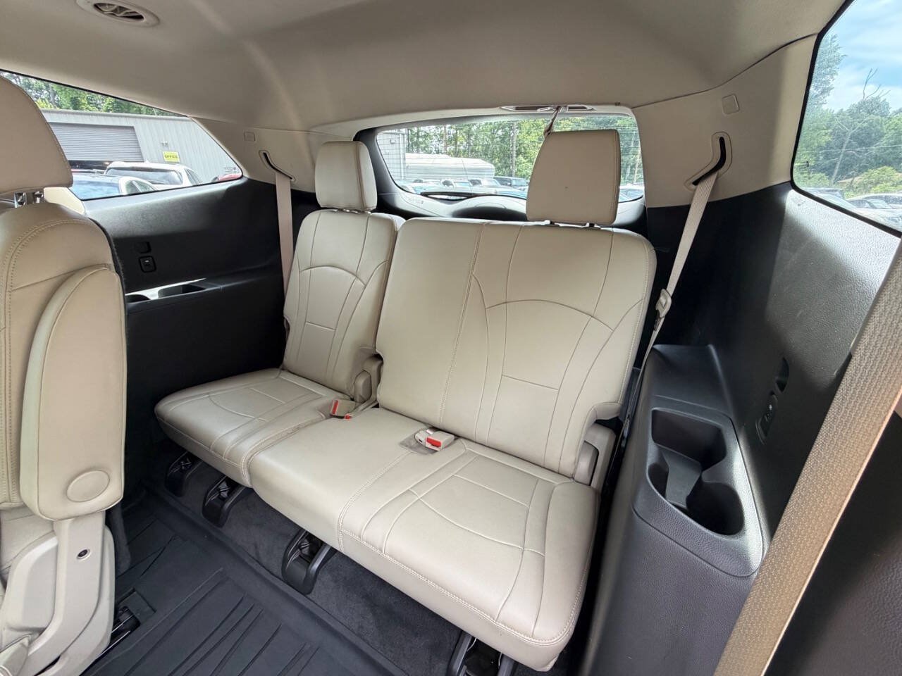 Used 2019 Buick Enclave Premium w/ Experience Buick Package FWD image 15