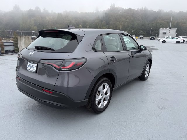 Certified 2024 Honda HR-V LX image 7