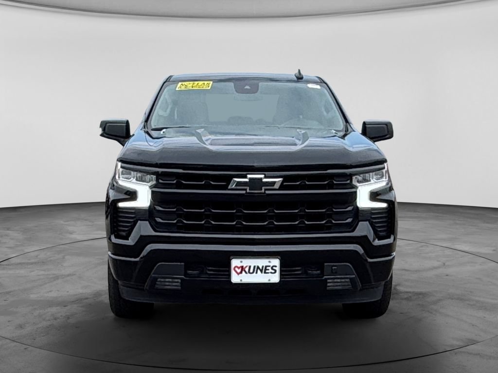 Used 2024 Chevrolet Silverado 1500 RST AWD/4WD image 2