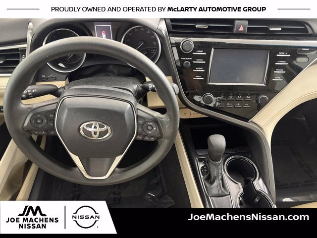 Used 2018 Toyota Camry LE FWD image 25