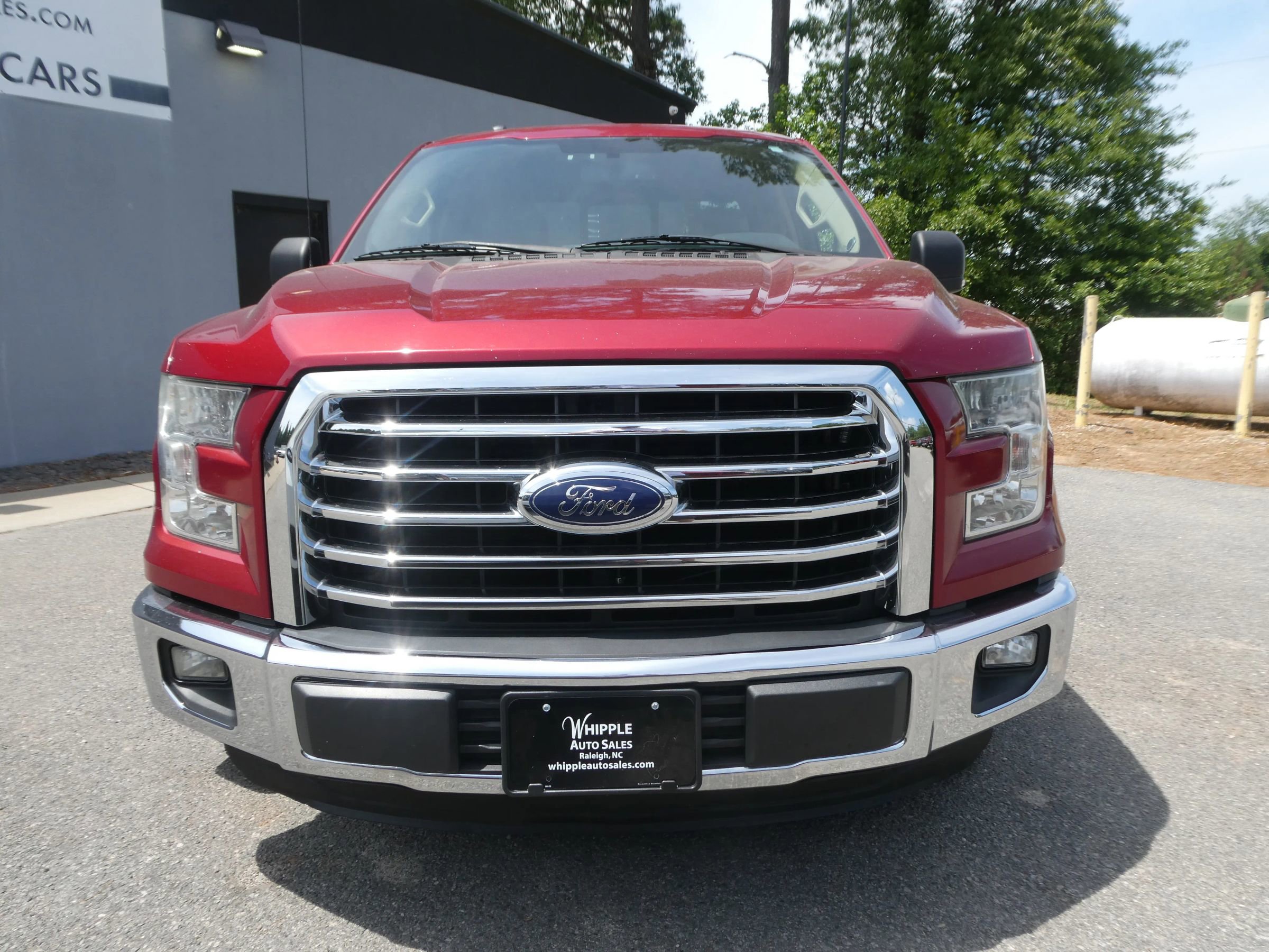 Used 2015 Ford F150 XLT w/ Equipment Group 302A Luxury RWD image 2