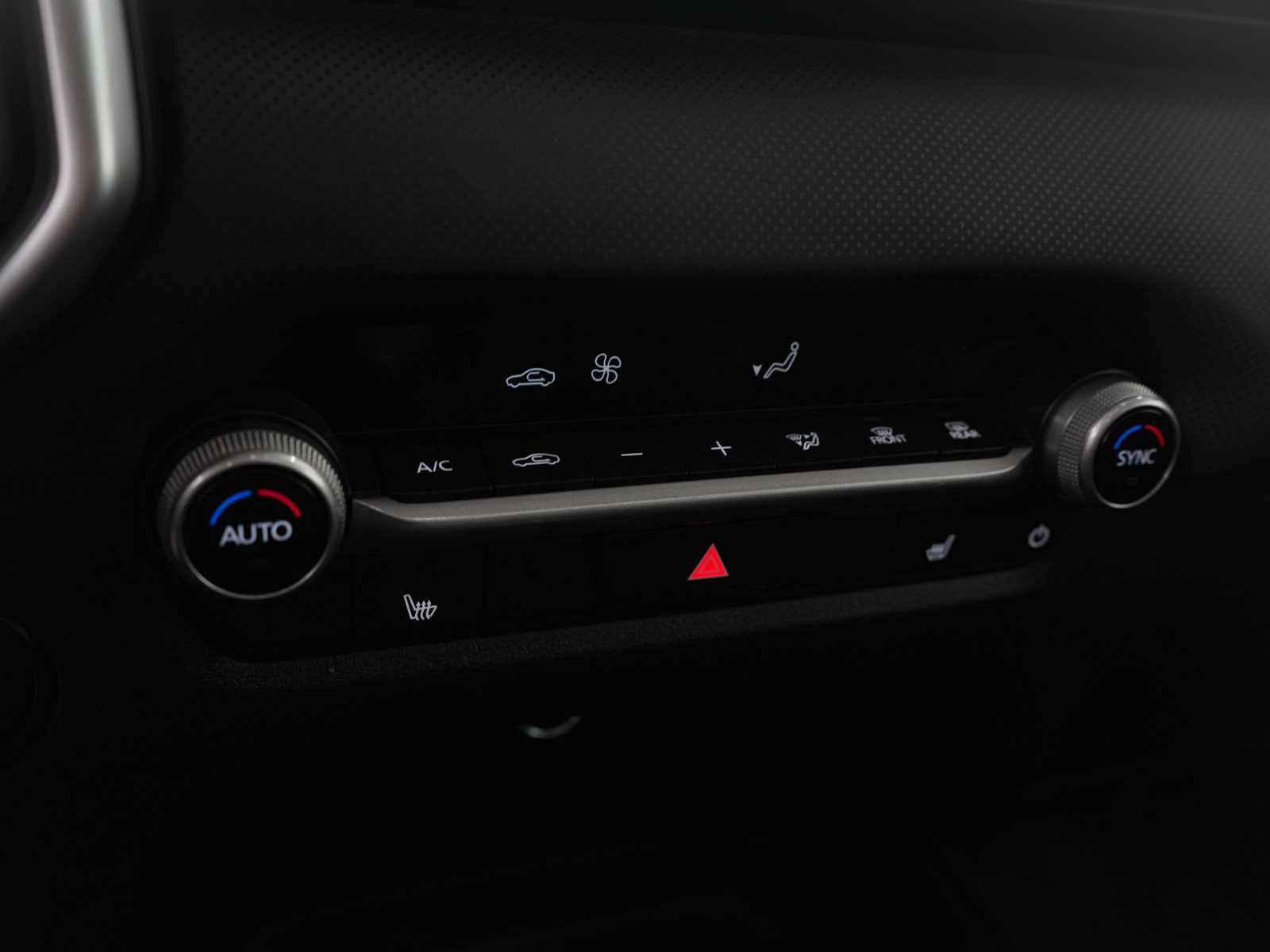 Certified 2025 MAZDA CX-50 AWD 2.5 S w/ Premium Package image 22