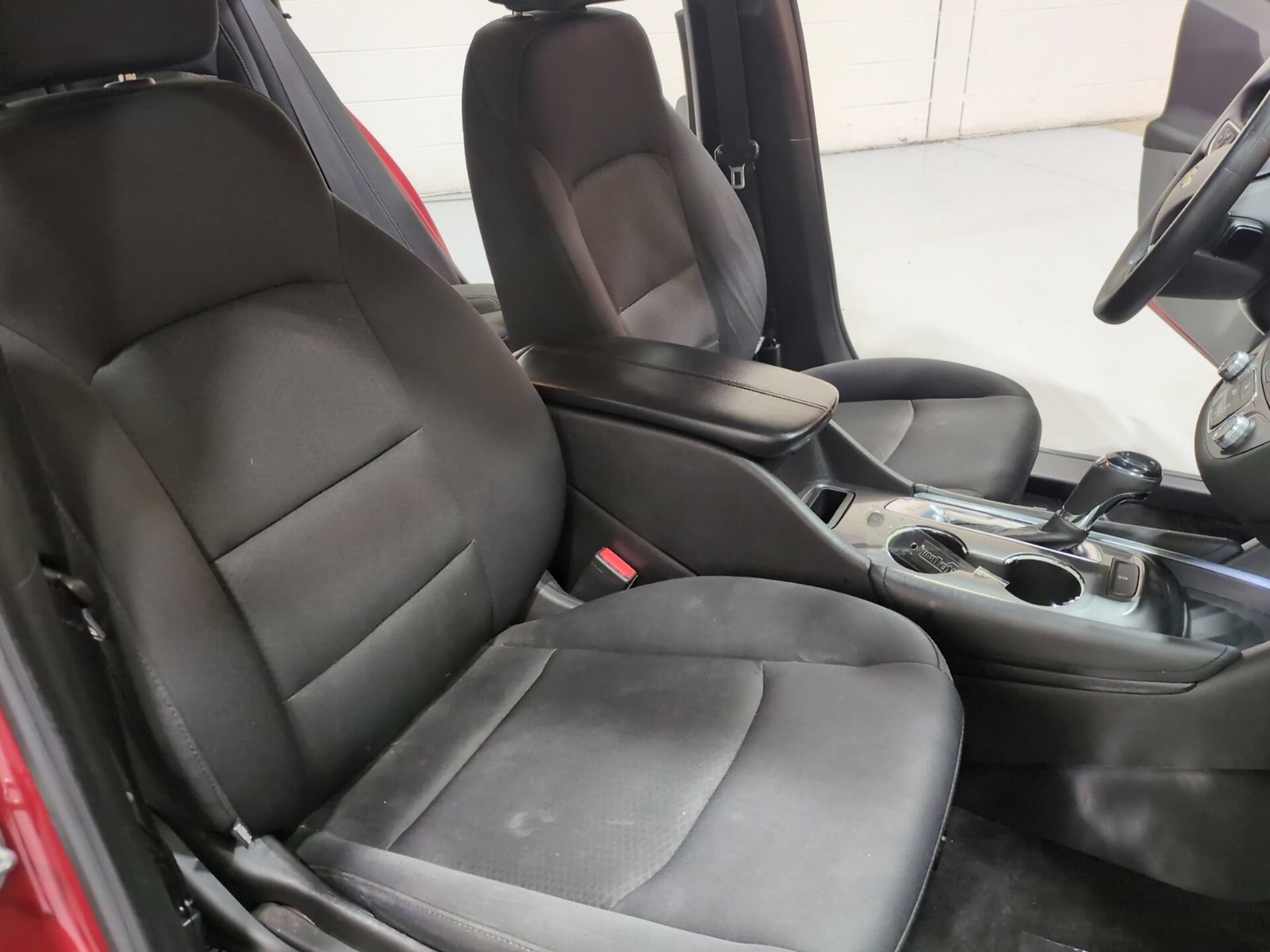 Used 2016 Chevrolet Malibu LT FWD image 10