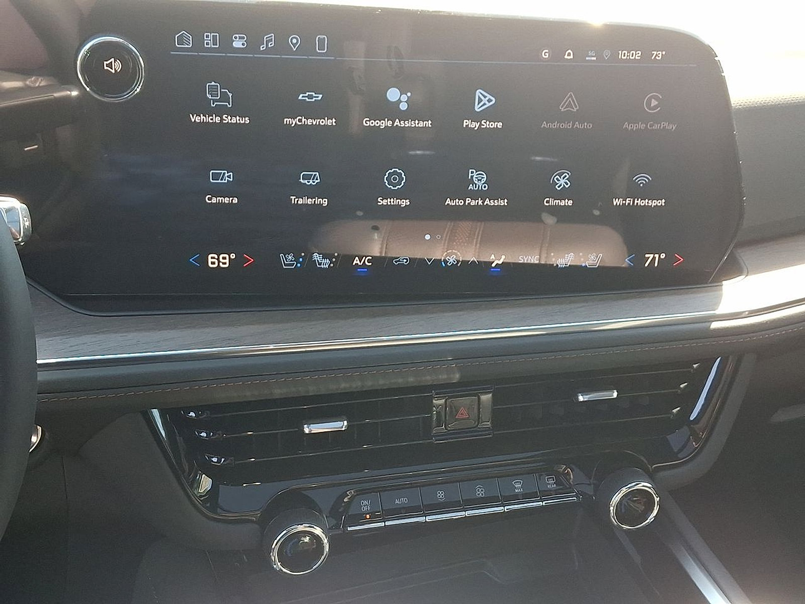 New 2026 Chevrolet Tahoe High Country AWD/4WD image 16