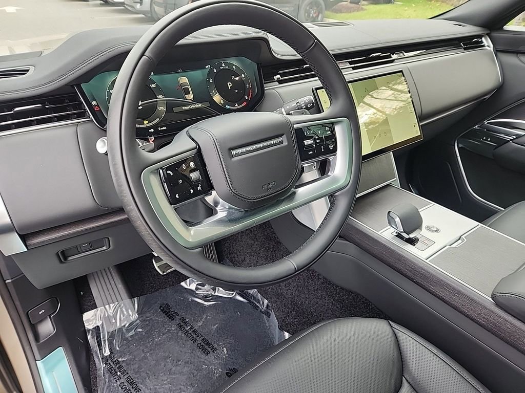 New 2025 Land Rover Range Rover SE AWD/4WD image 15