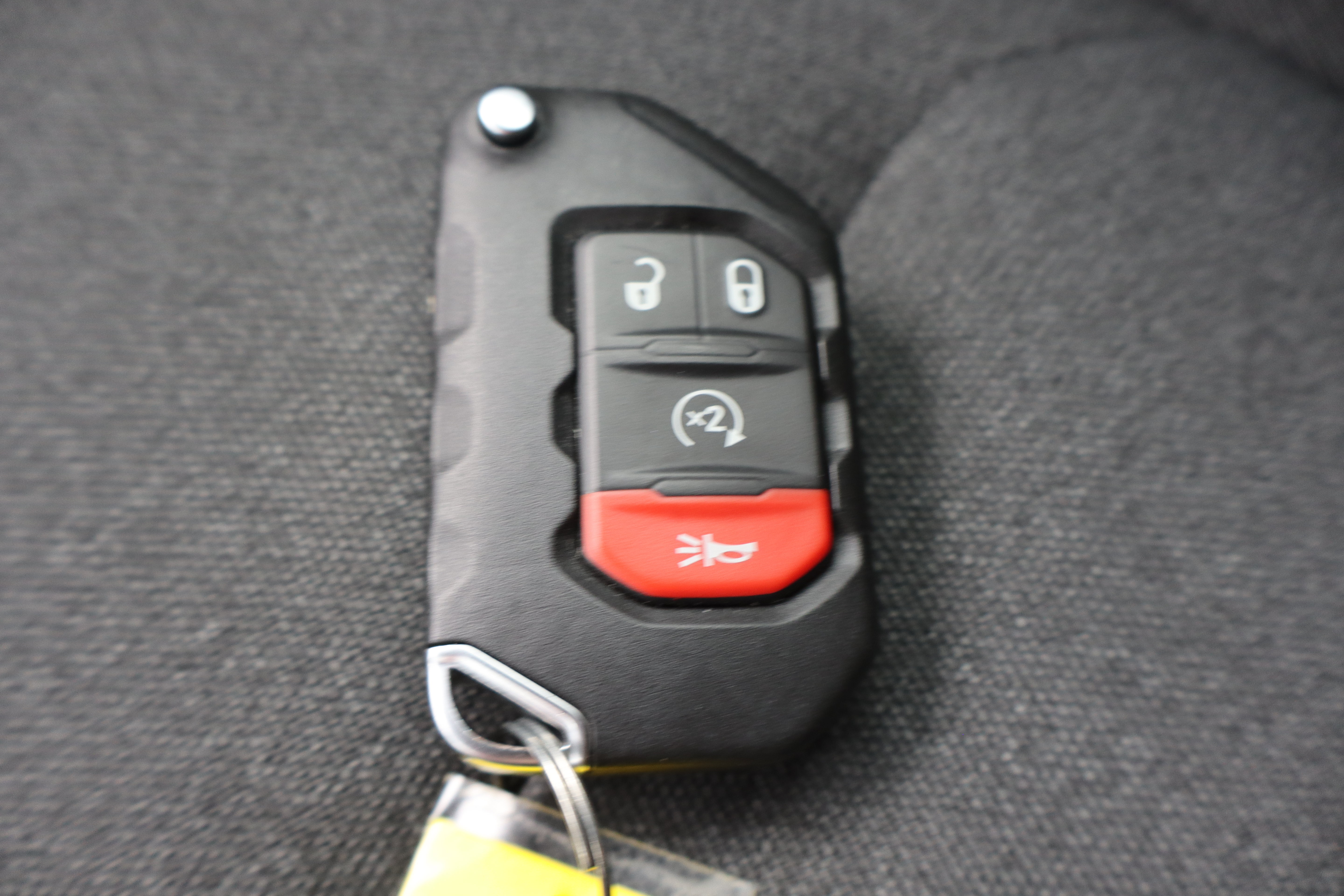 Used 2024 Jeep Wrangler Unlimited AWD/4WD image 32
