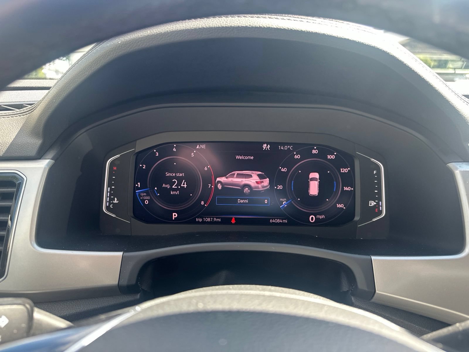 Used 2019 Volkswagen Atlas SEL R-Line AWD/4WD image 12