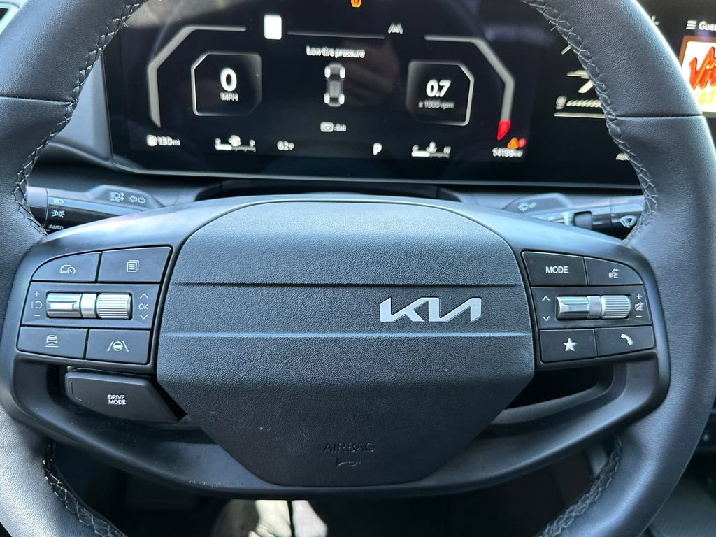 Used 2025 Kia K4 EX FWD image 23