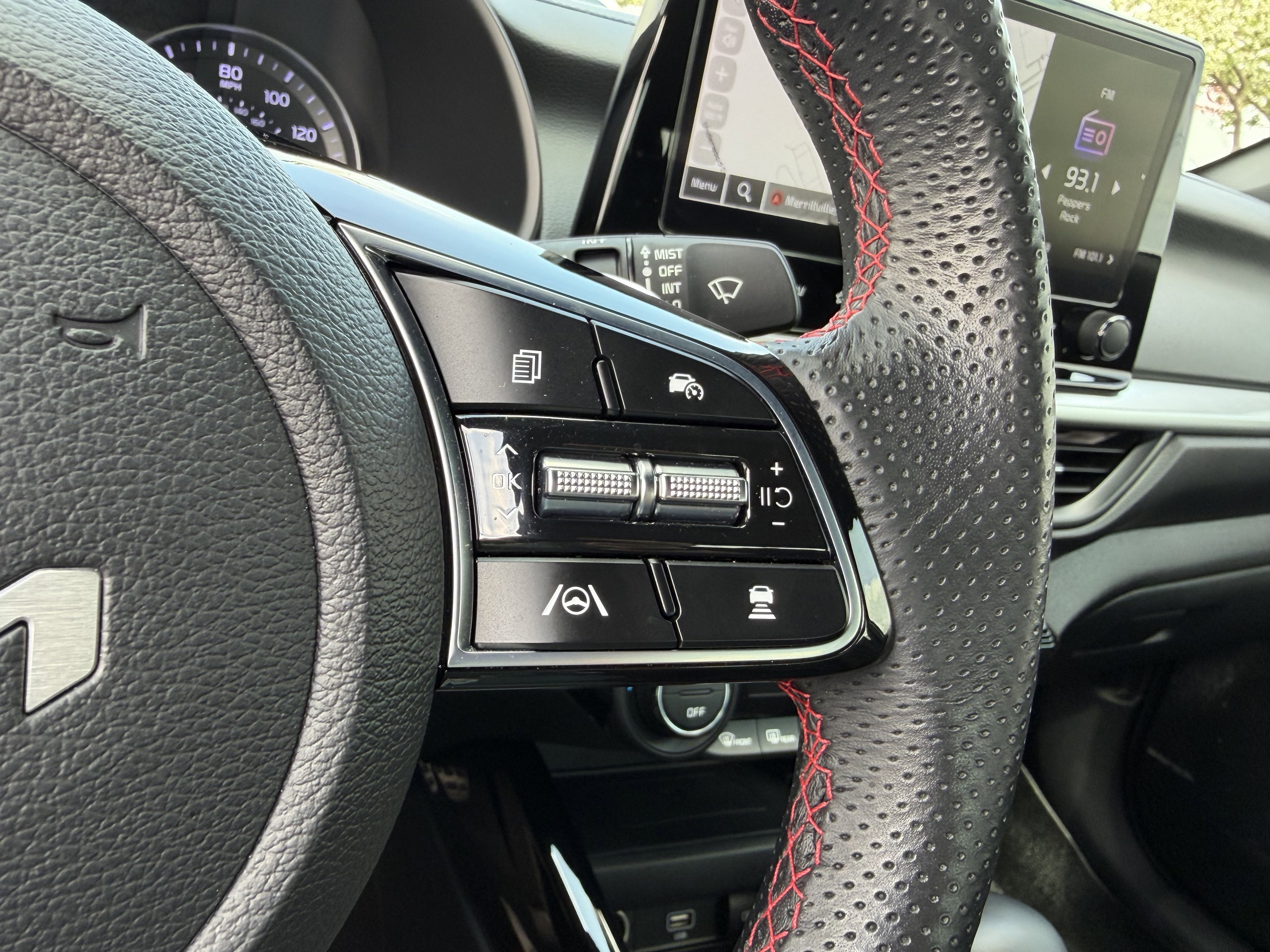 Used 2023 Kia Forte GT w/ GT2 Package image 27