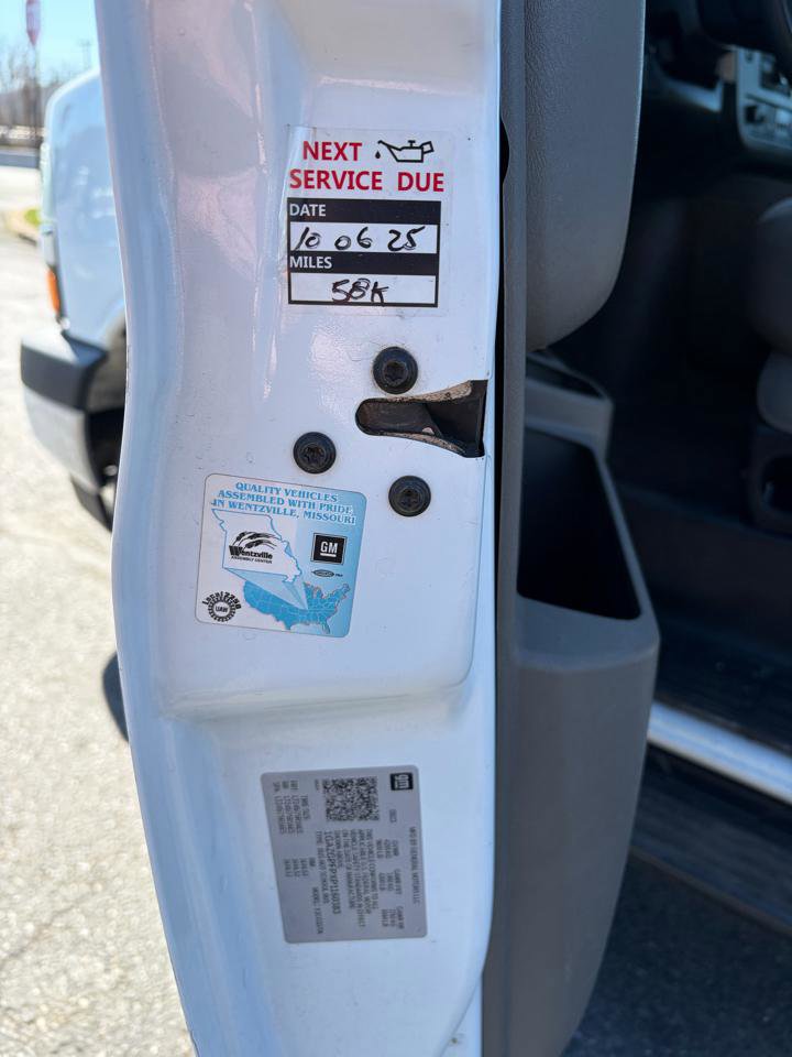 Used 2023 Chevrolet Express 3500 LT w/ LT Preferred Equipment Group image 25