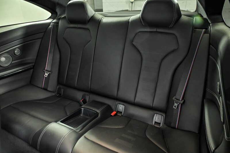 Used 2020 BMW M4 Coupe w/ Competition Package RWD image 18