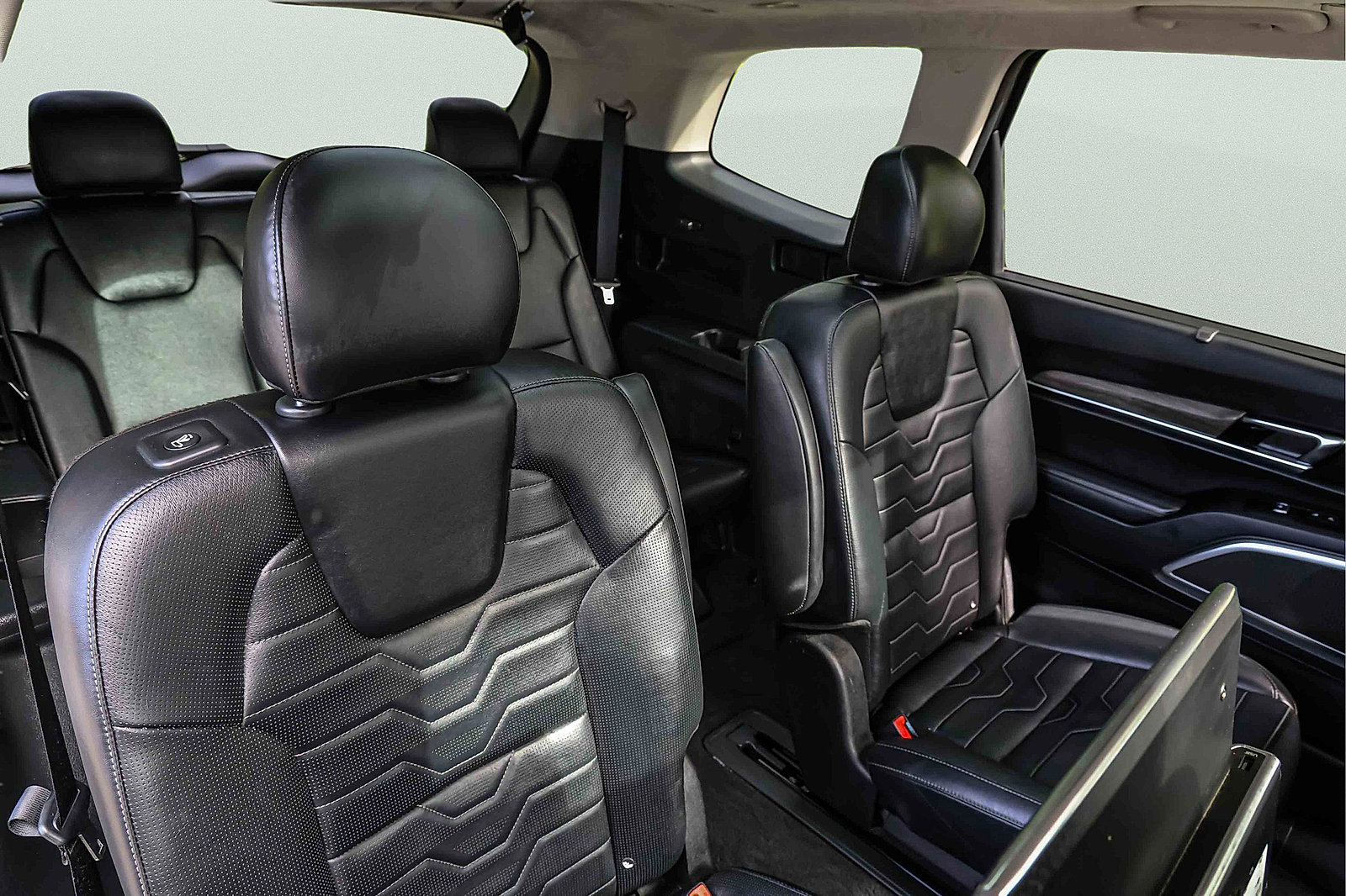 Certified 2022 Kia Telluride SX w/ SX Prestige Package AWD/4WD image 25