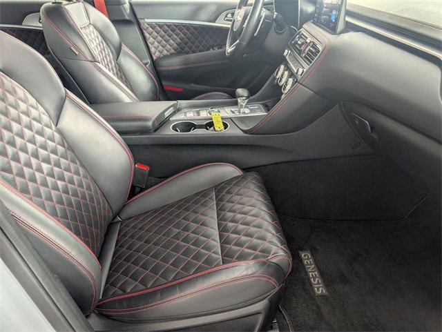 Used 2022 Genesis G70 3.3T image 32