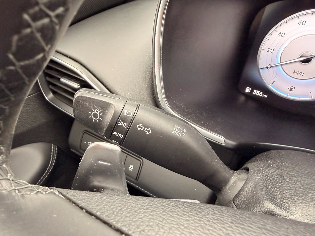 Used 2022 Hyundai Santa Fe SEL w/ Convenience + Premium Package FWD image 18