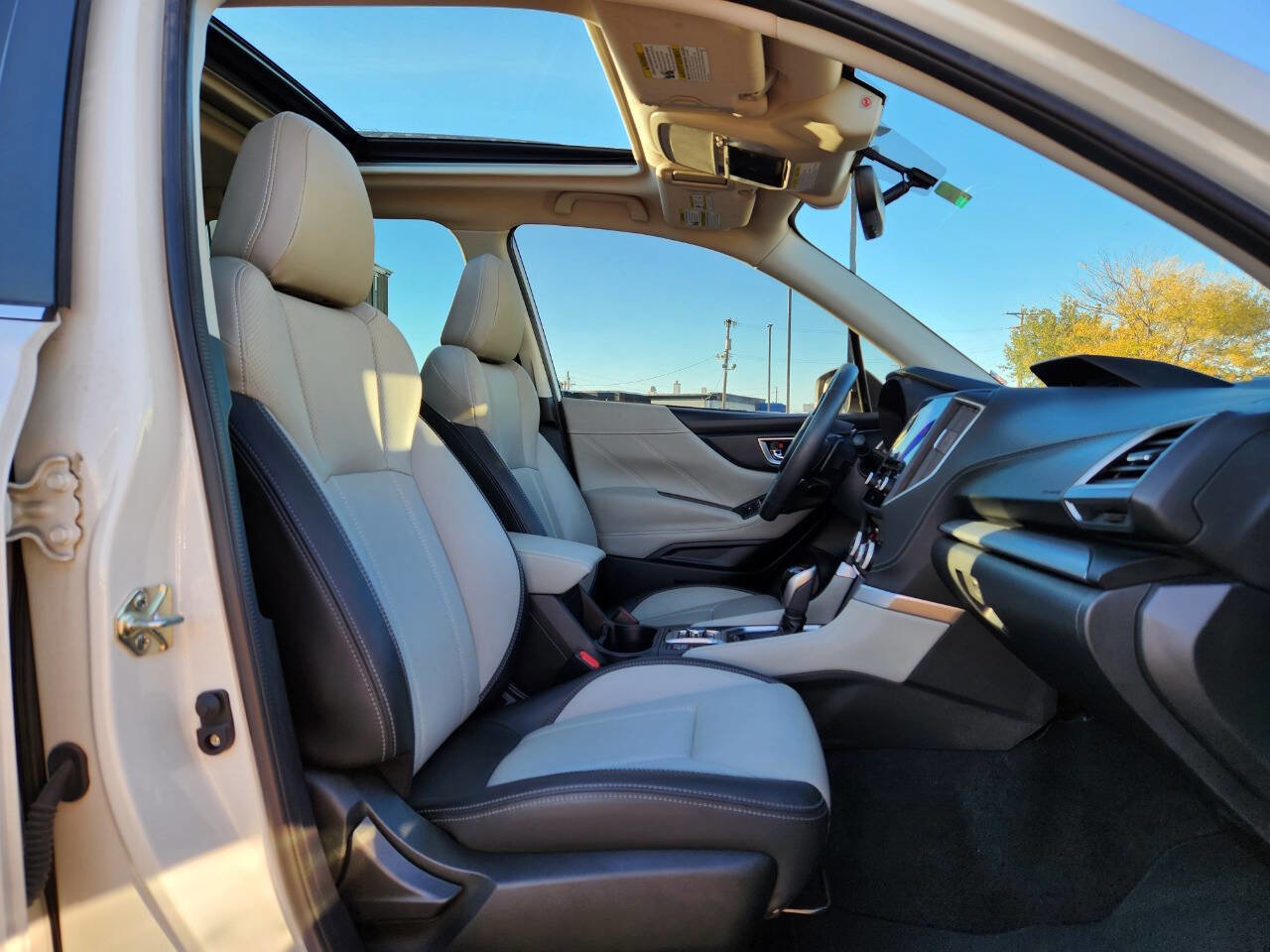 Used 2021 Subaru Forester Limited image 15