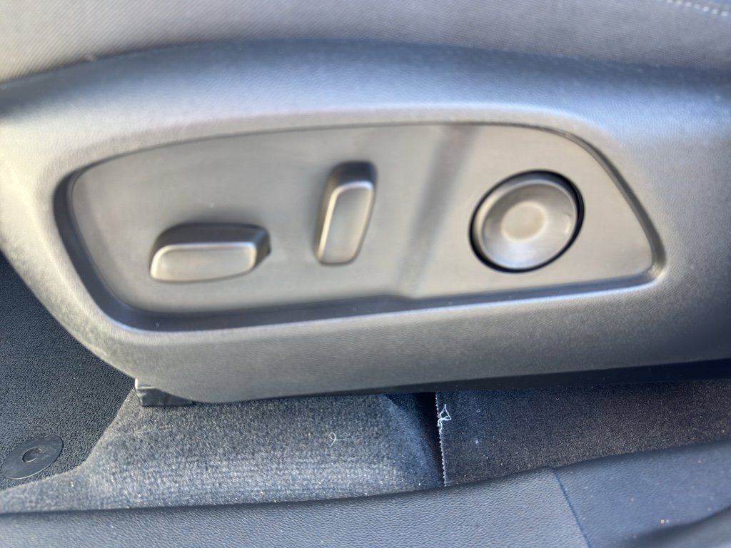 Used 2026 GMC Terrain AT4 w/ Convenience Package III image 22