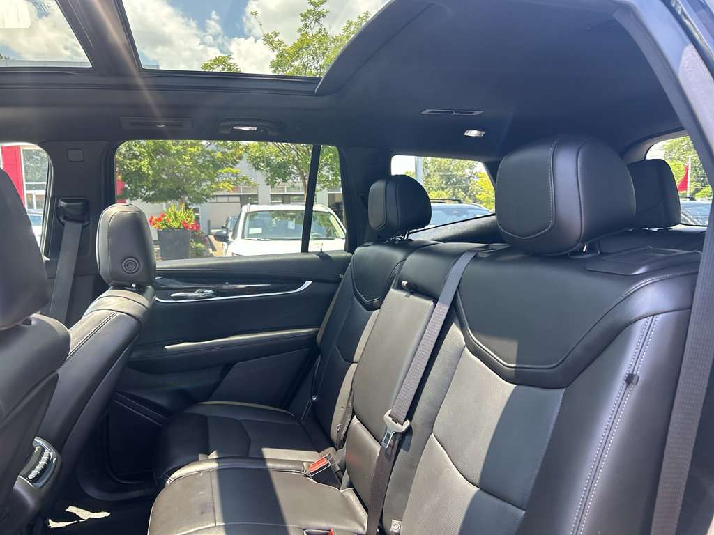 Used 2022 Cadillac XT6 Premium Luxury FWD image 13