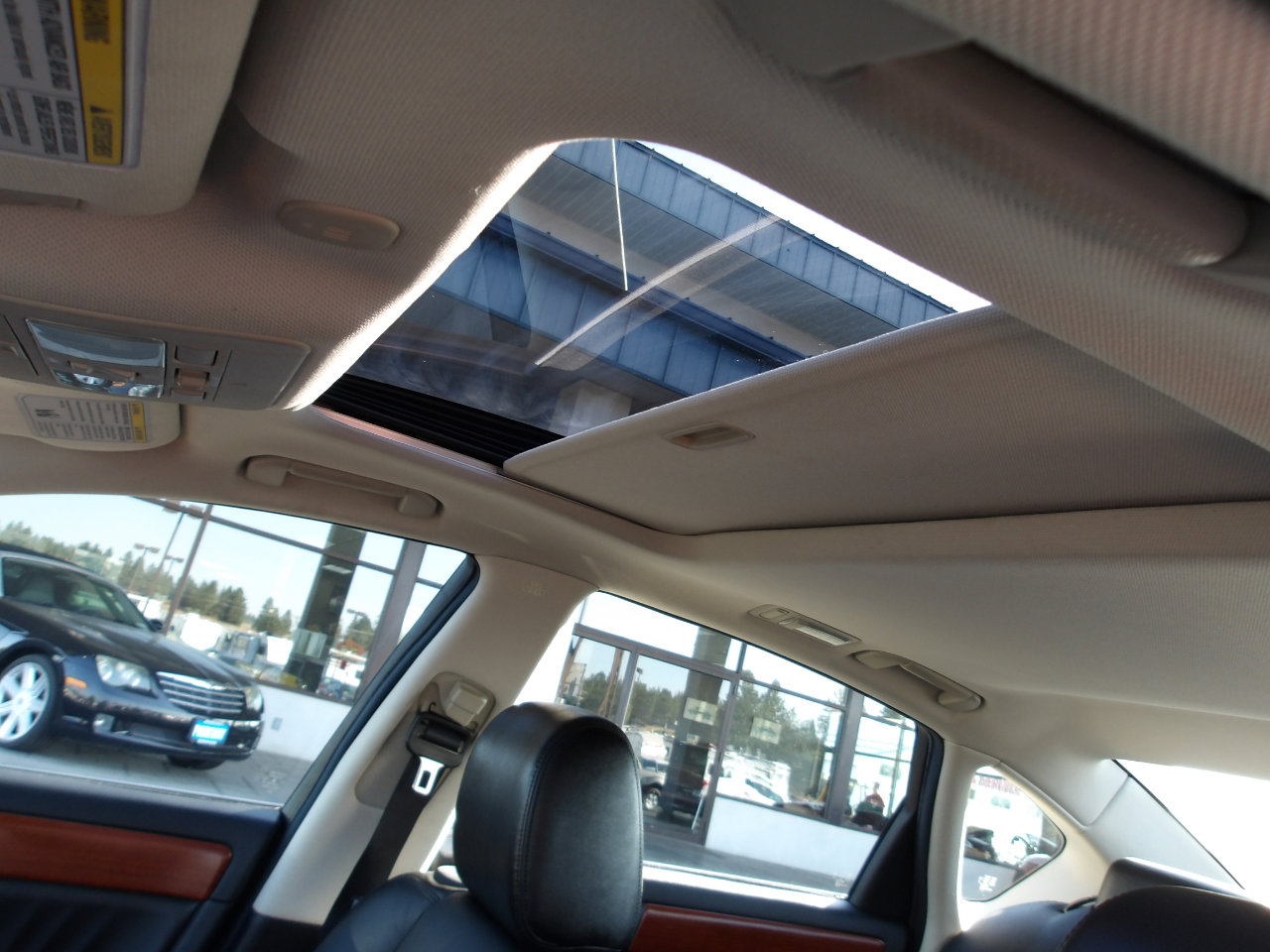 Used 2007 INFINITI M35 x w/ Technology Pkg image 14