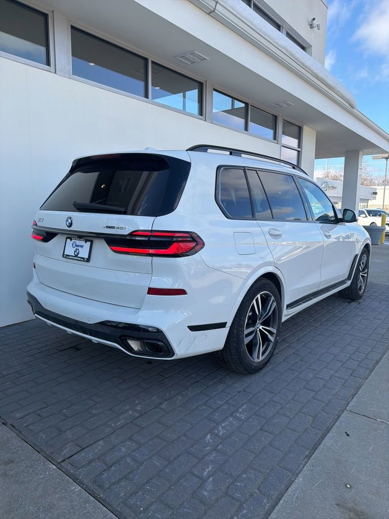 Used 2026 BMW X7 xDrive40i image 5