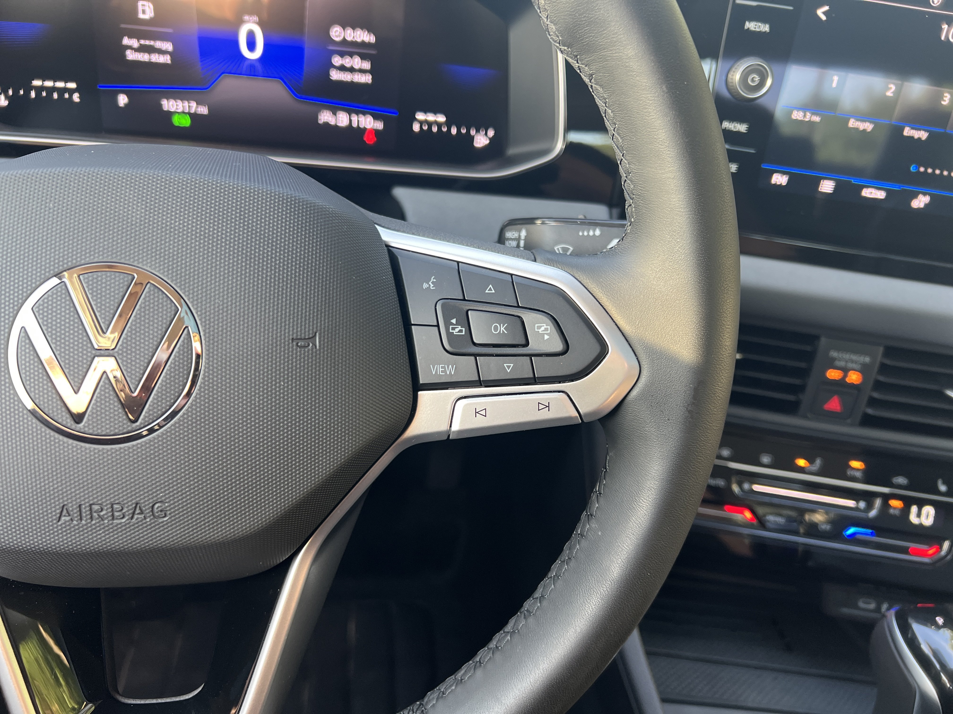 Used 2026 Volkswagen Jetta SE w/ Black Wheel Package FWD image 18