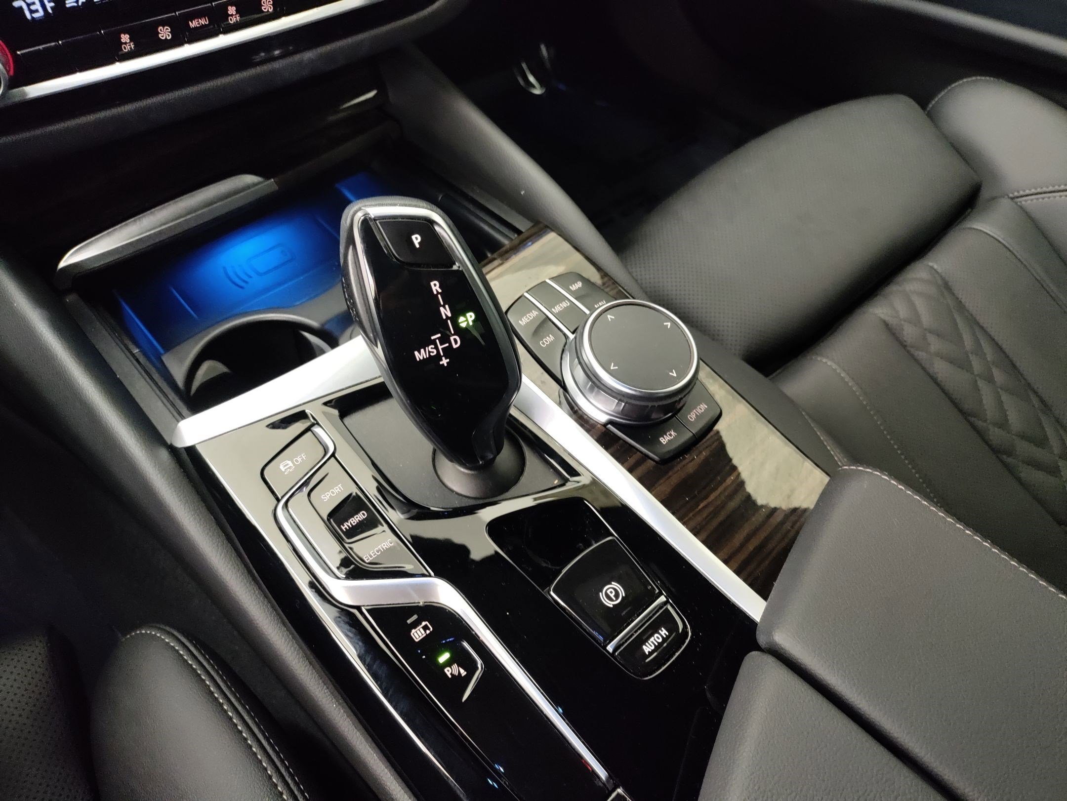 Certified 2023 BMW 530e image 25