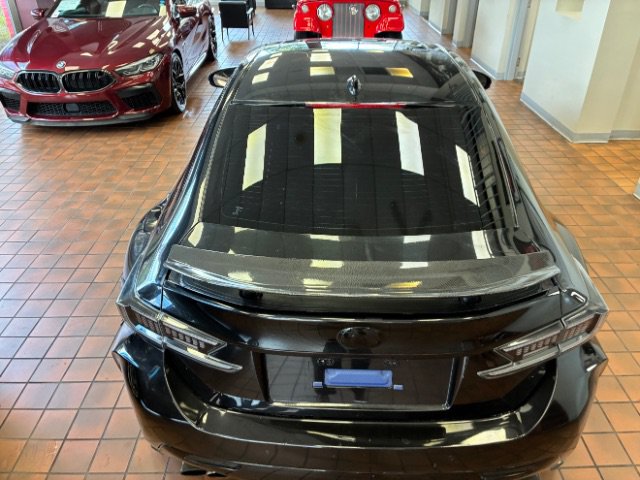 Used 2017 Lexus RC F w/ Premium Package RWD image 8