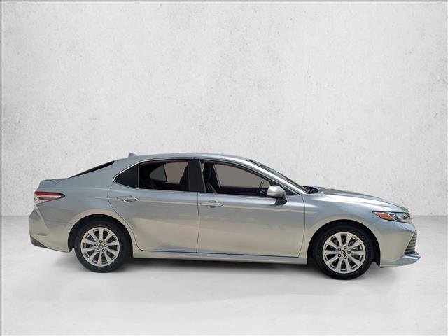 Certified 2020 Toyota Camry LE image 4
