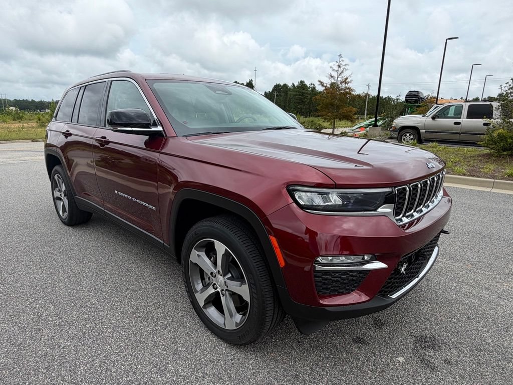 Used 2023 Jeep Grand Cherokee 4WD 4xe image 16