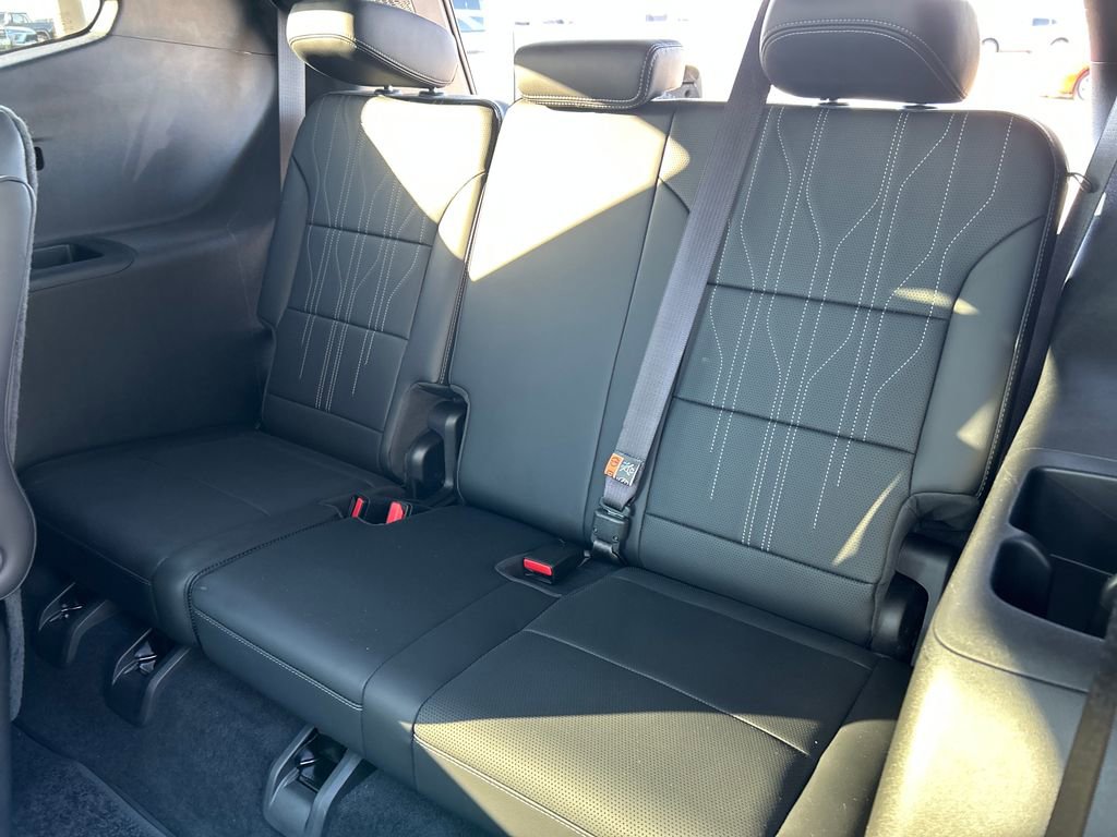 Used 2025 Buick Enclave Avenir w/ Super Cruise Package image 25