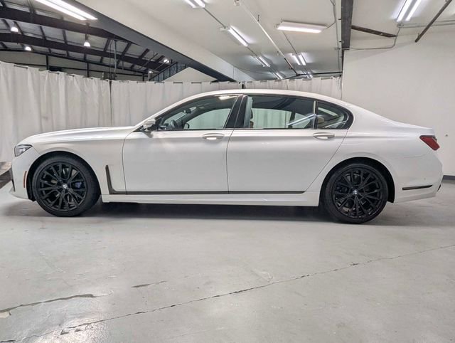 Used 2021 BMW 750i xDrive w/ Luxury Rear Seating Package image 26