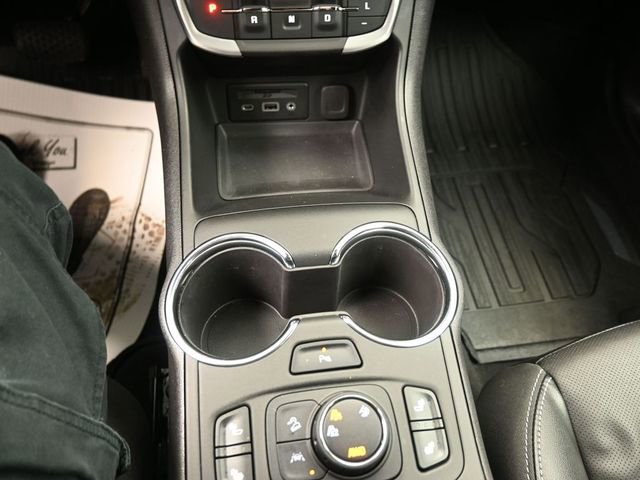 Used 2023 GMC Terrain SLT w/ Infotainment Package II image 11