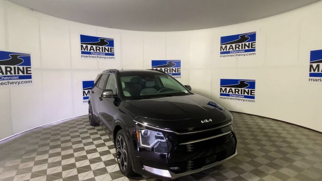 Used 2024 Kia Niro EX Touring FWD image 4