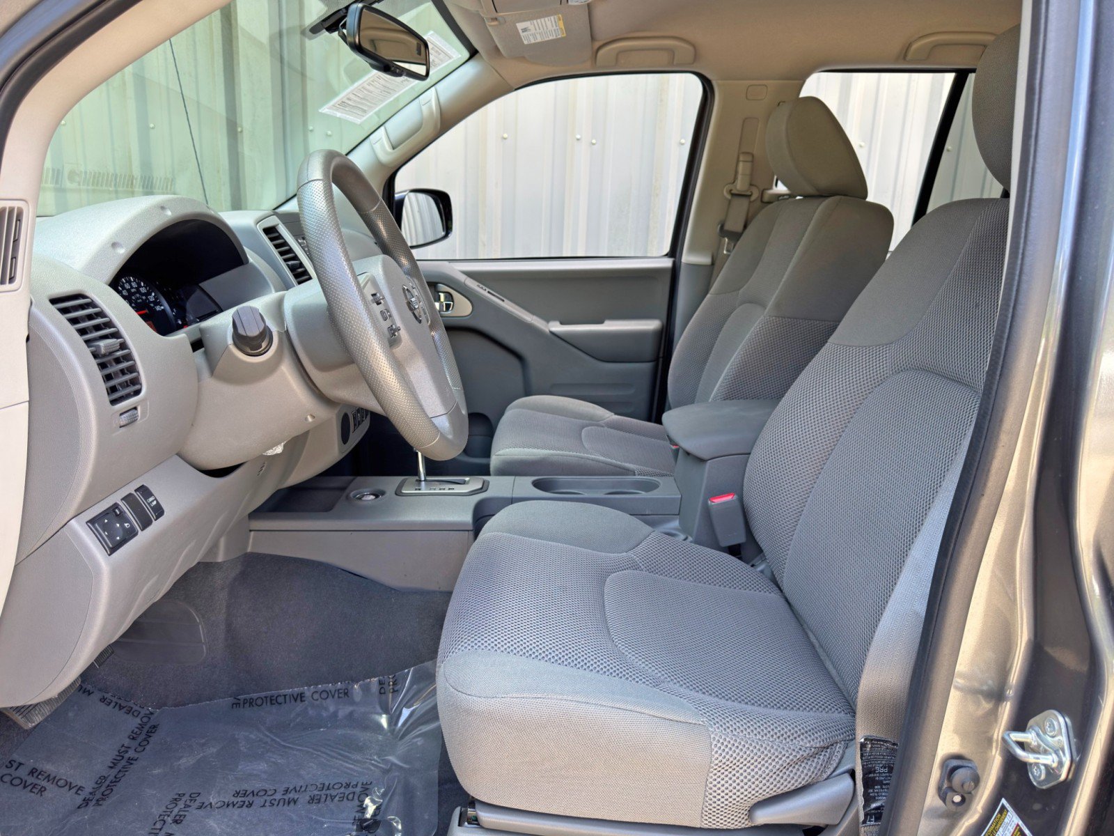 Used 2020 Nissan Frontier SV w/ Midnight Edition Floor Mats RWD image 15