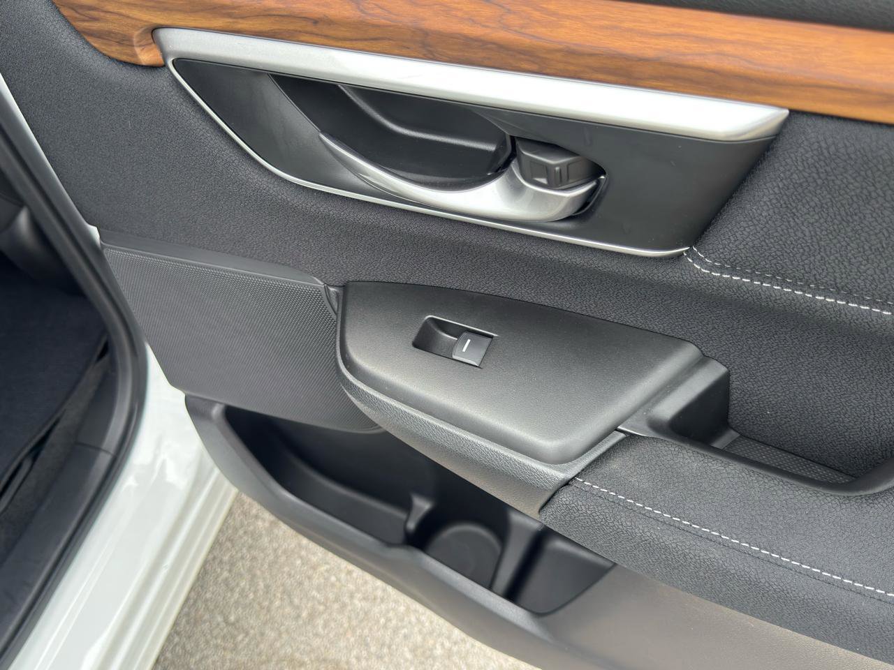 Used 2019 Honda CR-V EX image 36