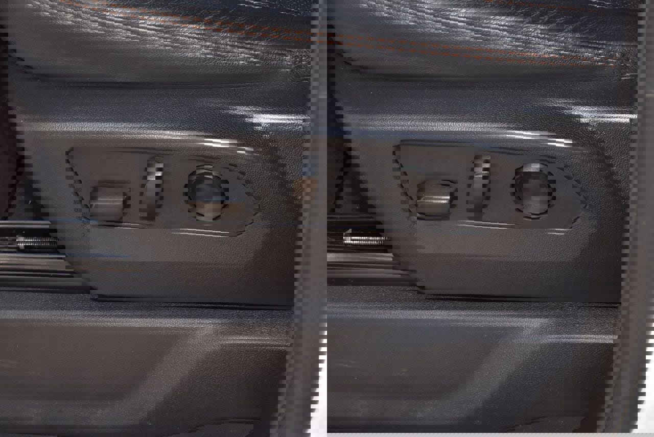 Used 2025 GMC Sierra 1500 AT4 w/ AT4 Premium Package image 37