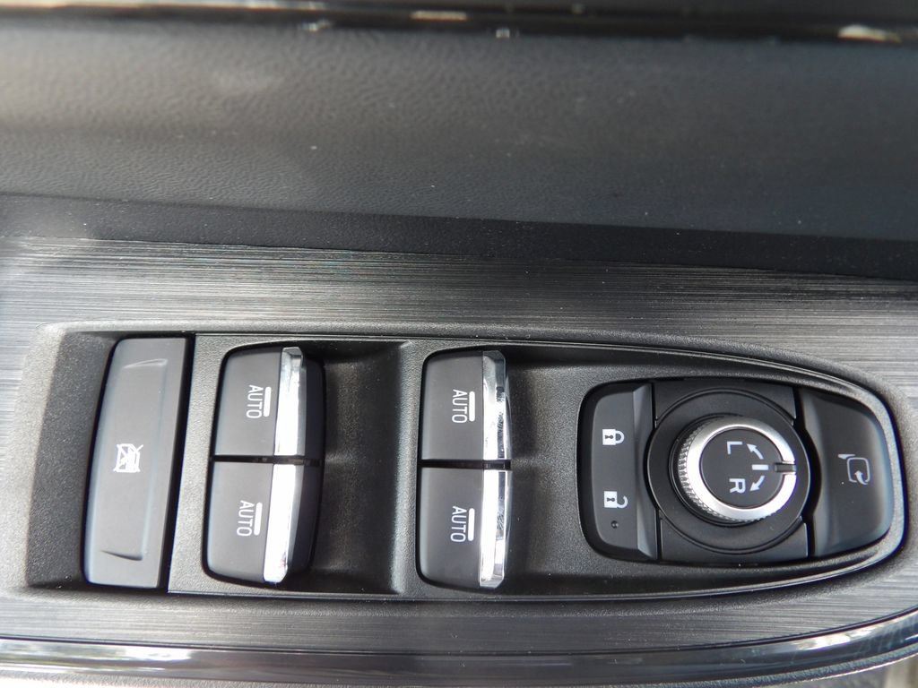Used 2026 Subaru Outback Touring AWD/4WD image 14