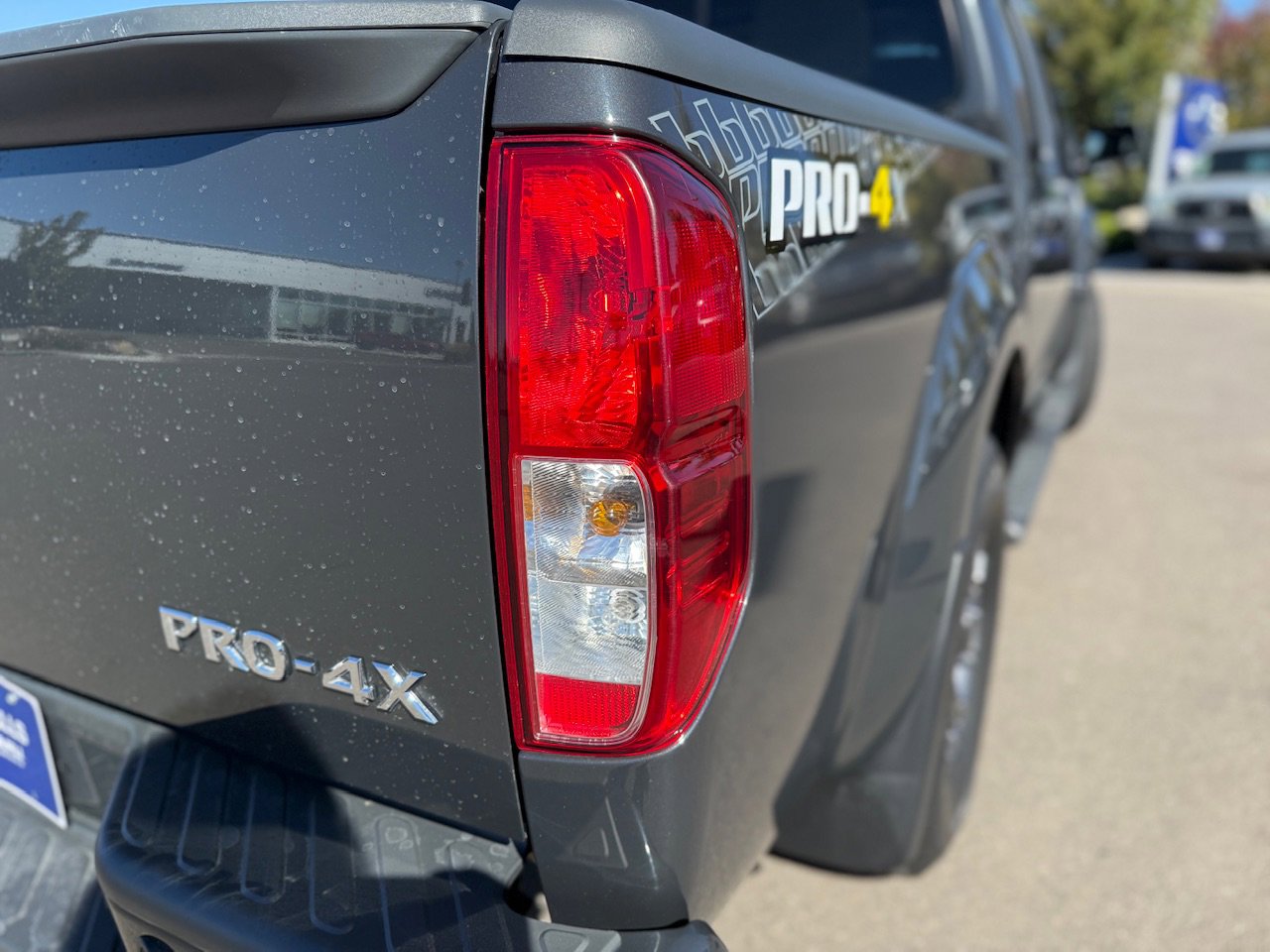 Used 2015 Nissan Frontier PRO-4X image 45