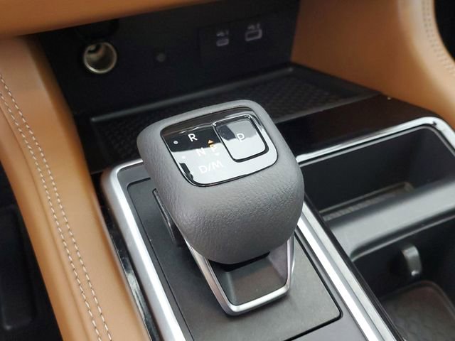 Used 2023 Nissan Pathfinder Platinum AWD/4WD image 31